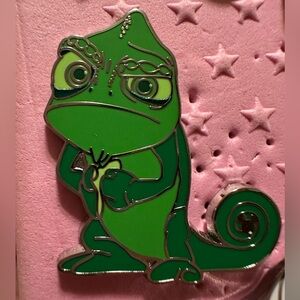 🌸3 for $37🌸 Pascal Green Color Story Mystery Pin